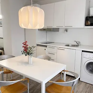 Renovated City Center Apt End Of Sept 23 Apartment